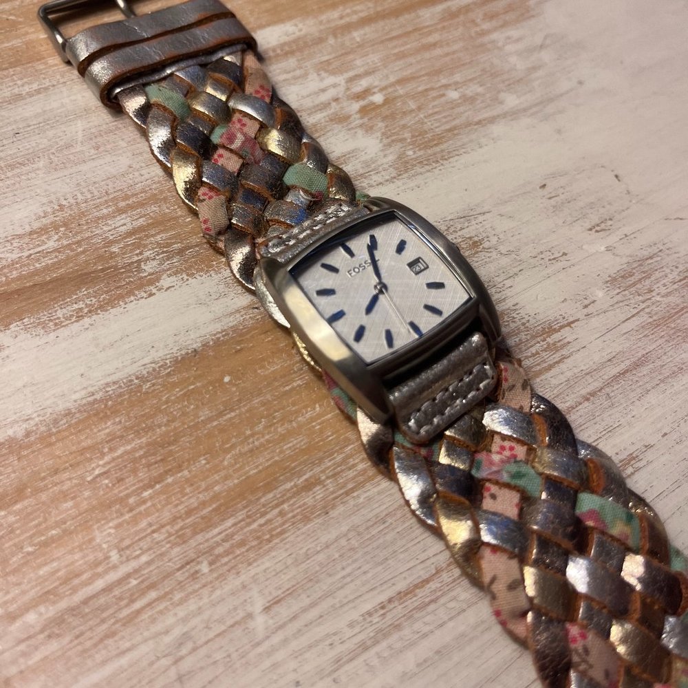 Fossil Leather Woven Wrist Watch Stainless Steel Braided Band Analogue Pastel